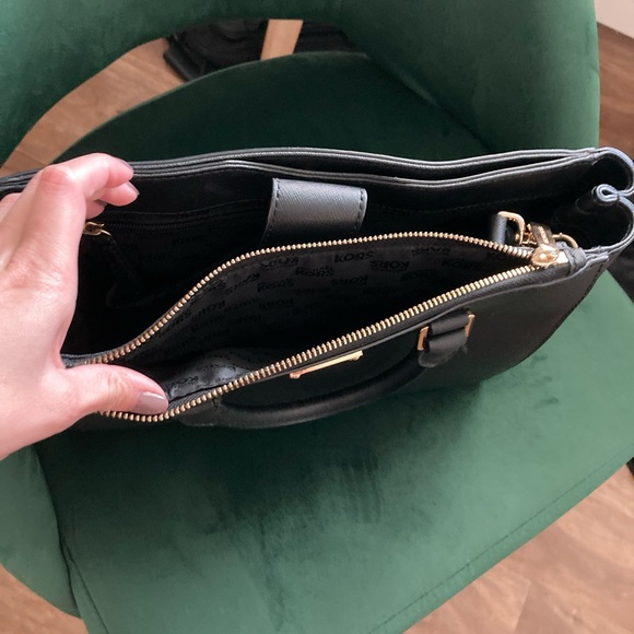 Michael Kors Bag - Picture 2 of 3